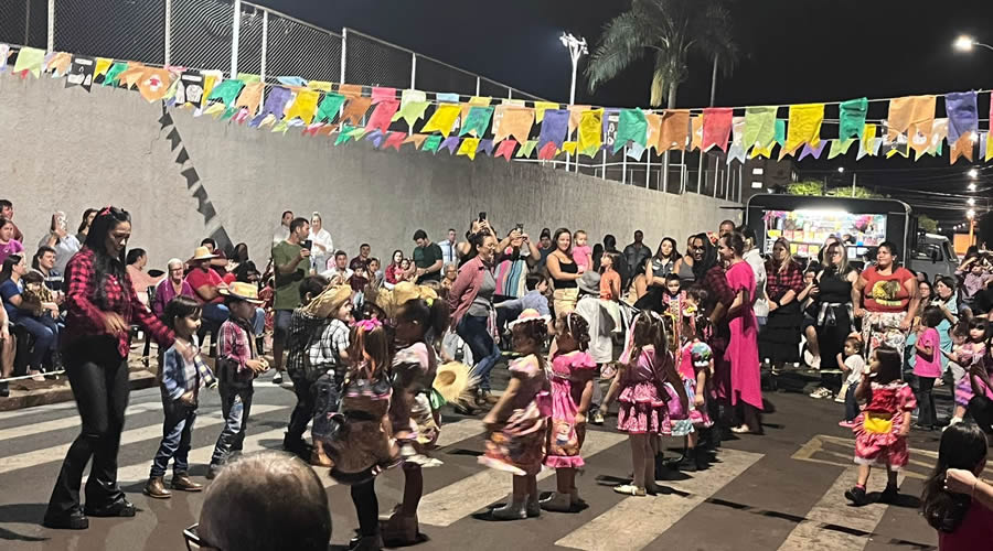 EMEI Prof. Plínio de Albuquerque Furtado realiza Festa da Família